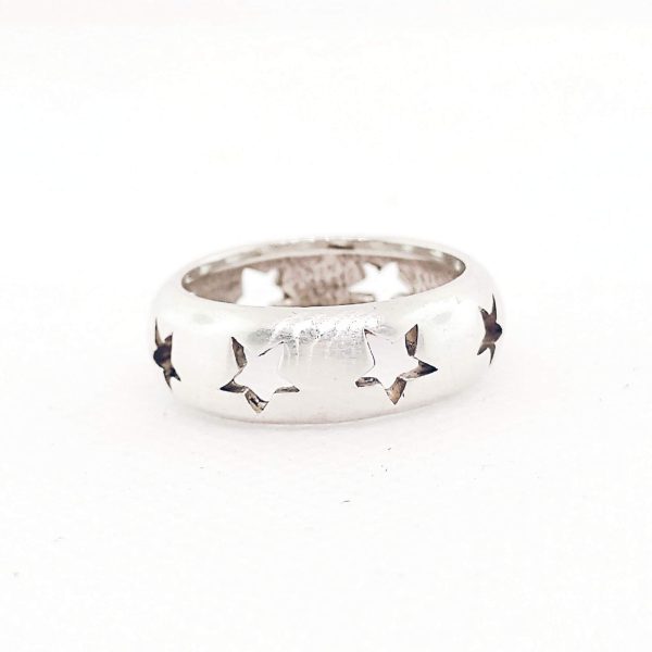 ARGOLLA PLATA LISA CON AGUJEROS DE ESTRELLAS 1-00023 2 ARGOLLA PLATA LISA CON AGUJEROS DE ESTRELLAS 1-00023