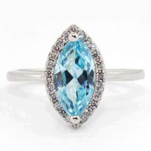 ANILLO EN ROMBO CON CIRCONIA COLOR TURQUESA 1-08156