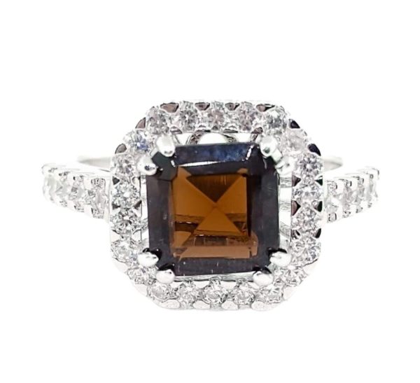 ANILLO CON CIRCONOIA CAFE CUADRADA CON CIRCONIAS ALREDEDOR 1-11695 2 ANILLO CON CIRCONOIA CAFE CUADRADA CON CIRCONIAS ALREDEDOR 1-11695