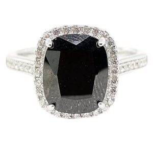 ANILLO CON CIRCONIA NEGRA DIAMANTADA CON CIRCONIAS ALREDEDOR DE LA CIRCONIA Y ALREDEDOR DE LA MONTOURA 1-11699