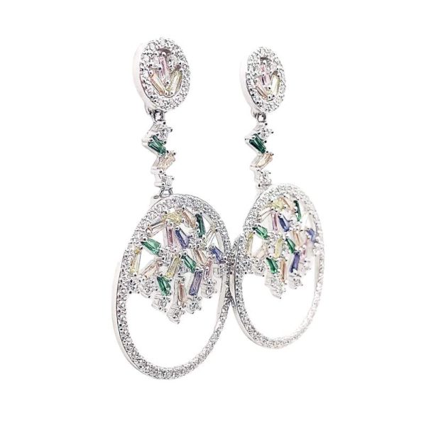 ARETES LARGOS CON DOS CIRCULOS UNO PEQUEÑO Y UNO GRANDE CON BAGUETTES DE COLORES PASTEL 1-11715 3 ARETES LARGOS CON DOS CIRCULOS UNO PEQUEÑO Y UNO GRANDE CON BAGUETTES DE COLORES PASTEL 1-11715 - Imagen 2