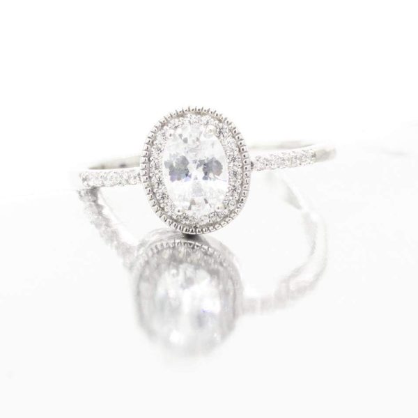 ANILLO PLATEADO OVALADO CON CIRCONIAS AL REDEDOR 1-10869 2 ANILLO PLATEADO OVALADO CON CIRCONIAS AL REDEDOR 1-10869