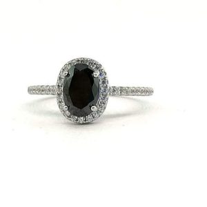ANILLO DE PLATA 925 CON CIRCONIA OVALADA NEGRA Y MICROCIRCONIAS BLANCAS AL REDEDOR 1-11705