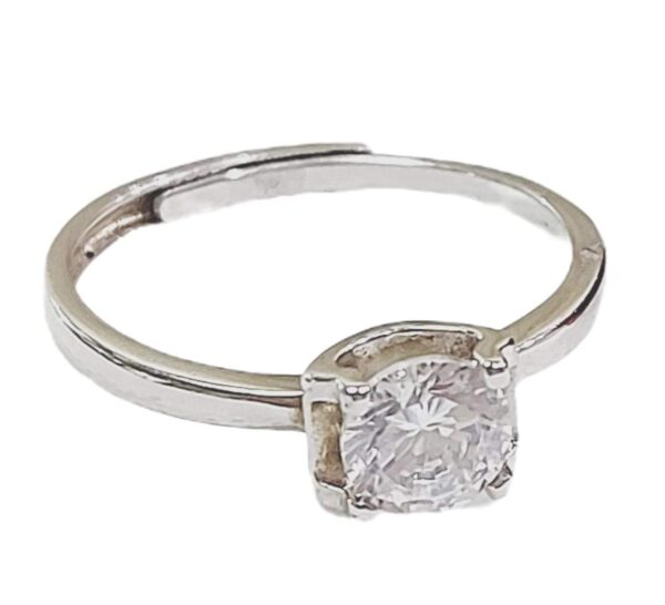 ANILLO CON UNA CIRCONIA BLANCA CON MONTURA FORMA DE U AJUSTABLE 1-11875 2 ANILLO CON UNA CIRCONIA BLANCA CON MONTURA FORMA DE U AJUSTABLE 1-11875