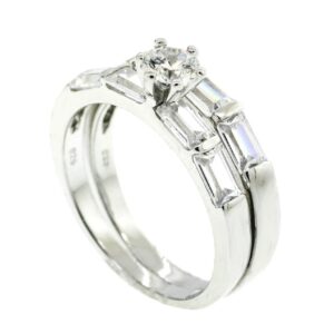 ANILLO CON ARGOLLA CON CIRCONIAS BLANCAS RECTANGULARES BAGUETTES 1-09941