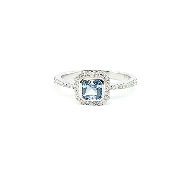 ANILLO CIRCONIA CUADRADA CELESTE CON CIRCONIAS ALREDEDOR Y A LOS LADOS 1-12476 2 ANILLO CIRCONIA CUADRADA CELESTE CON CIRCONIAS ALREDEDOR Y A LOS LADOS 1-12476